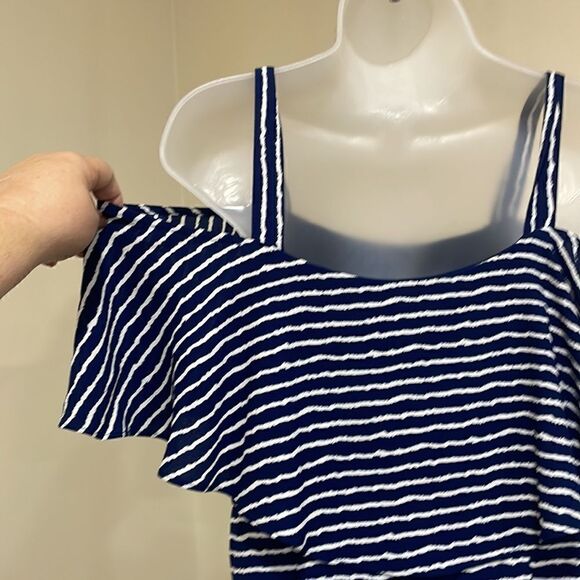NWOT Signature by Robbie Bee Navy White Cold Shoulder Dress.  Size 6 S small - Picture 6 of 10